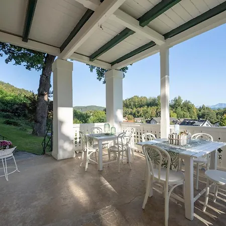 Bella Vista -